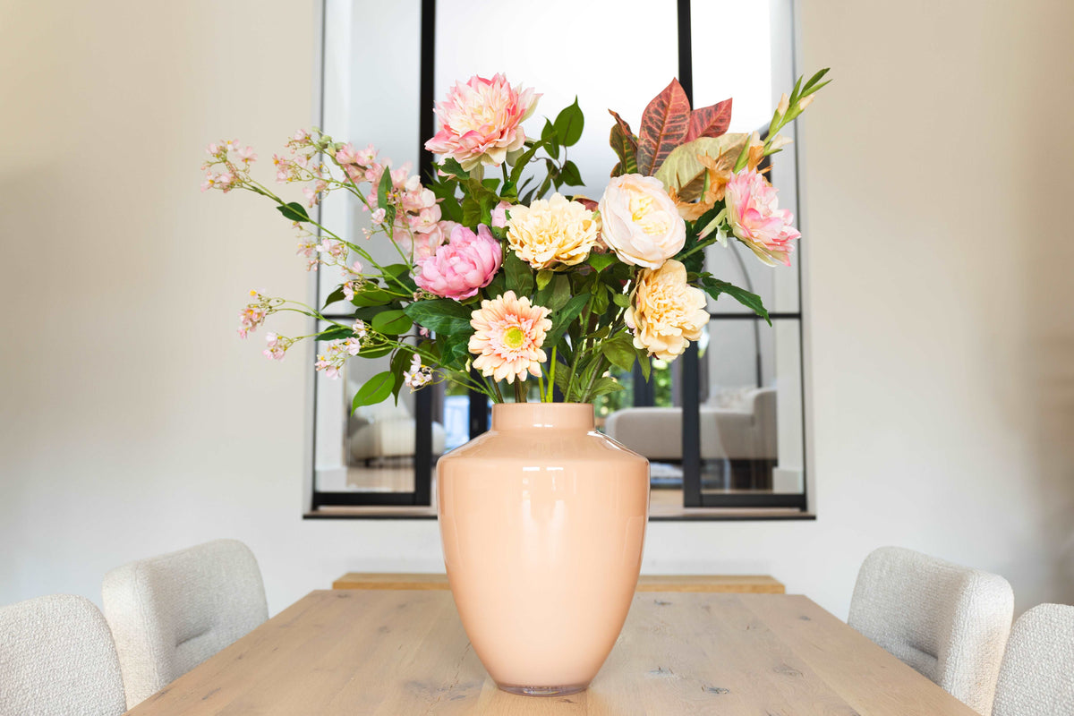 Catharina M - peach